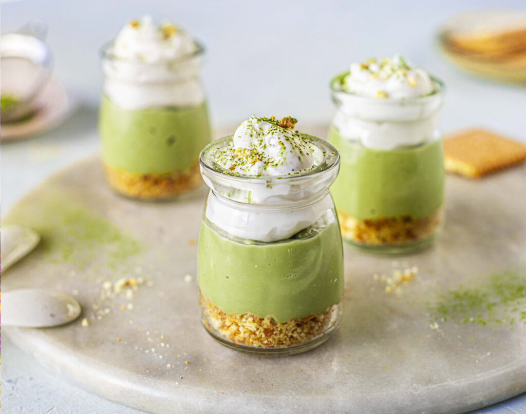 https://www.vegkit.com/wp-content/uploads/sites/2/2021/12/97842_matcha_mousse_full-1024x807.jpg?utm_source=chatgpt.com