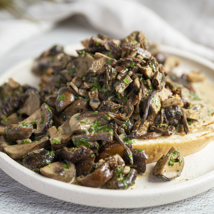 mushrooms on toast